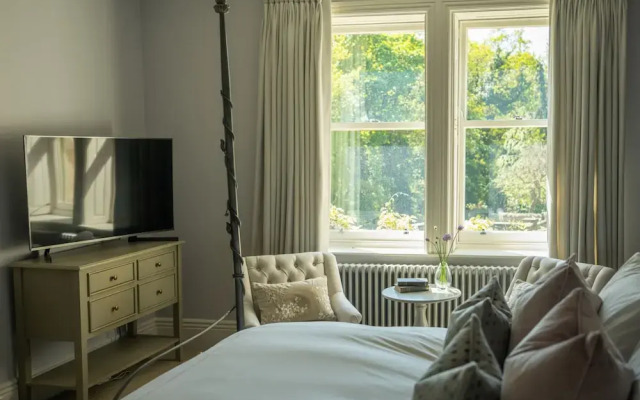 Outwood House