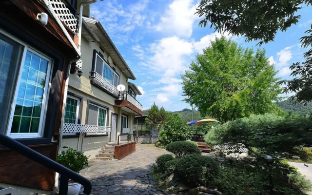 River view pension