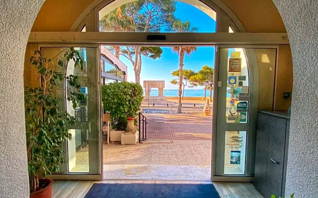 Le Petit Nice