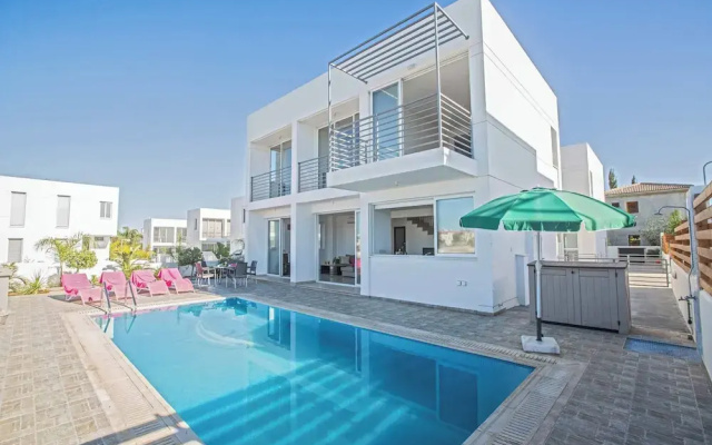 Protaras Pearl Pe16