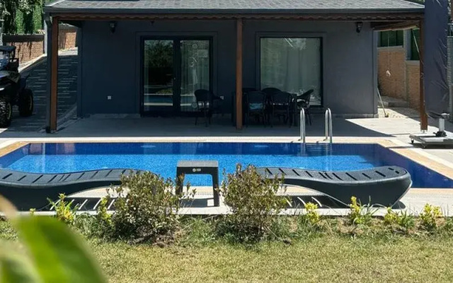Gumus Suite Villas