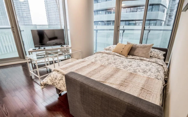 Aoc Suites - Two Bedroom Condo - City/Cn Tower View