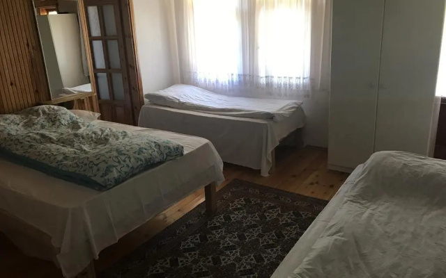 Отель Iskalita