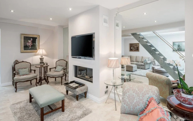Beautiful 4-bed House in Notting Hill