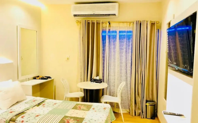 Al Ahrar Hotel