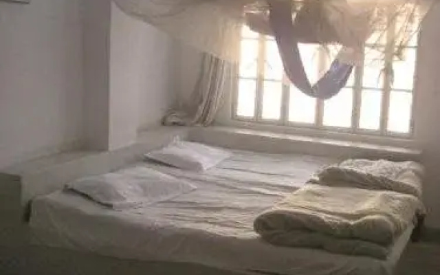 Lal Ghat Guest House