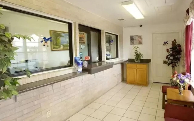 Americas Best Value Inn - San Antonio Lackland AFB