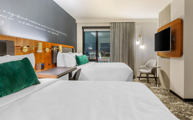 Cambria Hotel Boston Downtown - Seaport