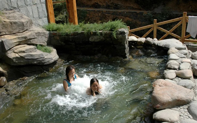 Longsheng Holiday Resort