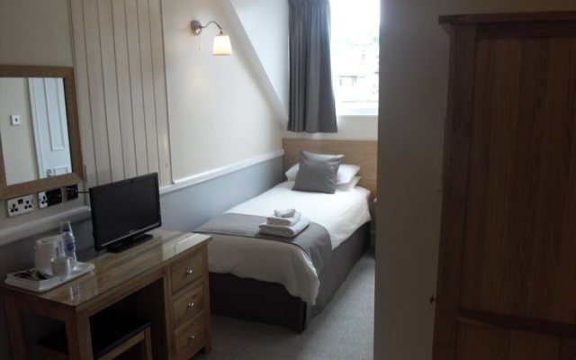 Powys Lodge