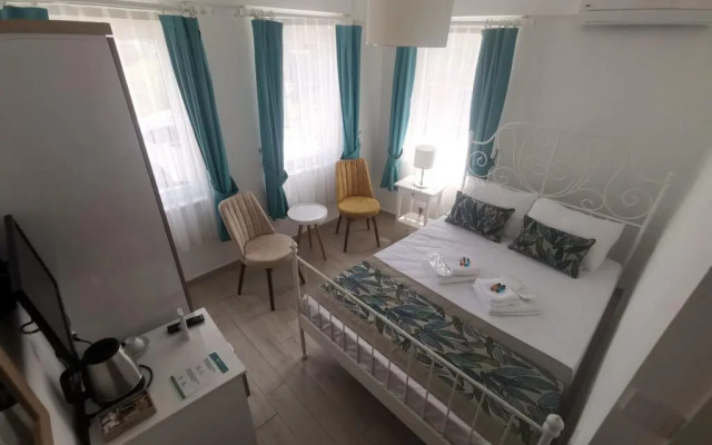 Valitsa Otel