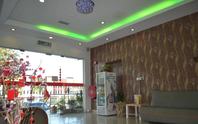 OYO 89715 CK Hotel