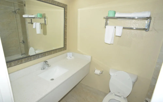 Georgetown Plaza Motel