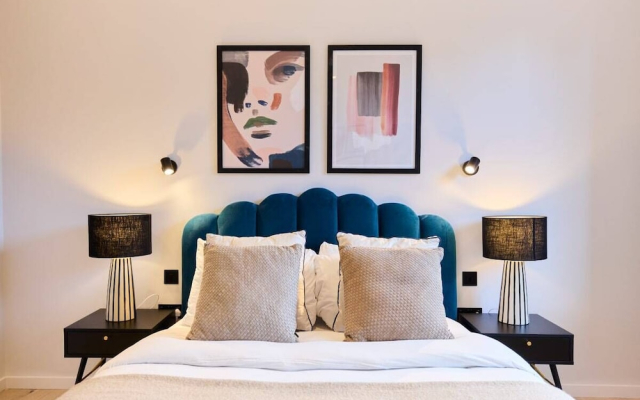 The Brondesbury Place - Bright 2bdr Flat With Balcony + Parking