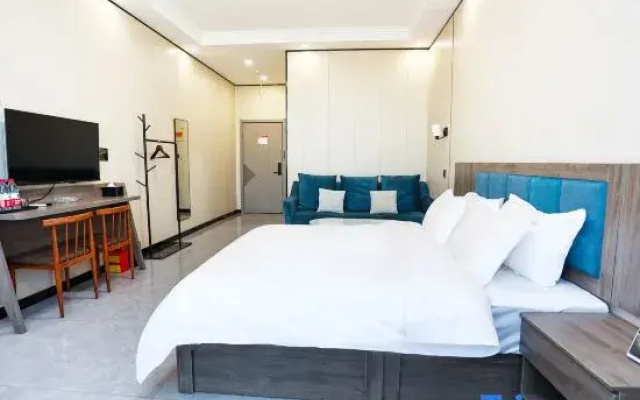 Xinyue Hotel (Luohe Food Vocational College)