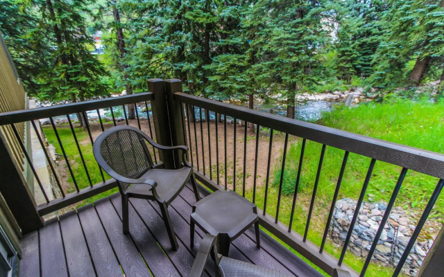 Aspen at Streamside