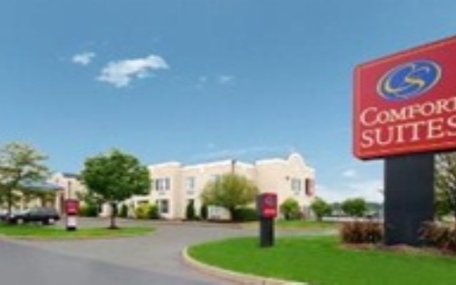 Отель Comfort Suites Airport Колумбус вид на фасад