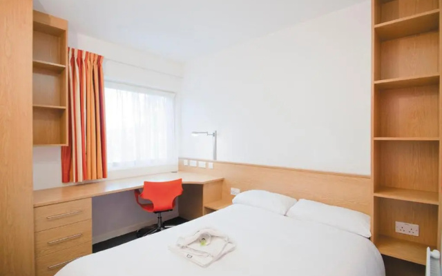 Venue Reading Accommodation (Adults Only)