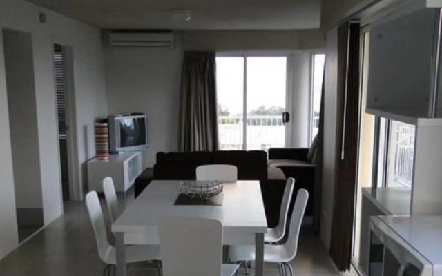 Bayviews & Harbourview Holiday Apartments