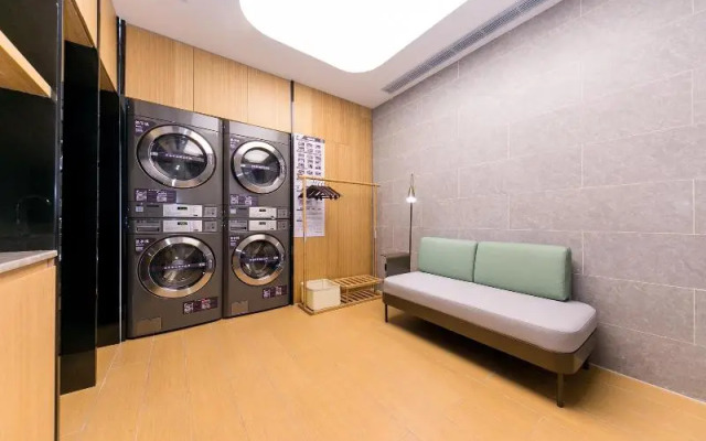 Ji Hotel (Shanghai South Railway Station ECUST)