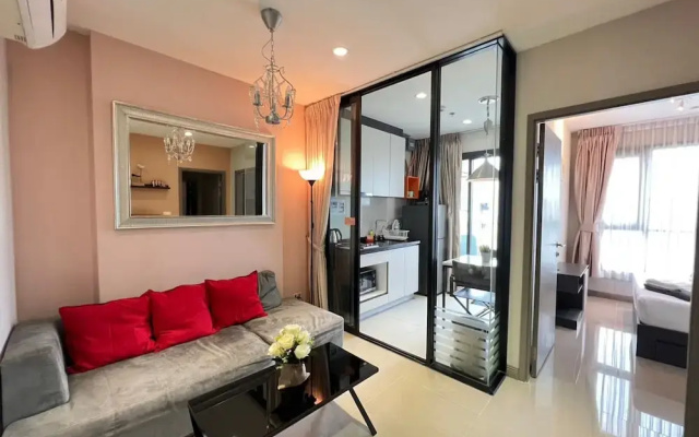 The Base Central Pattaya by Mickey
