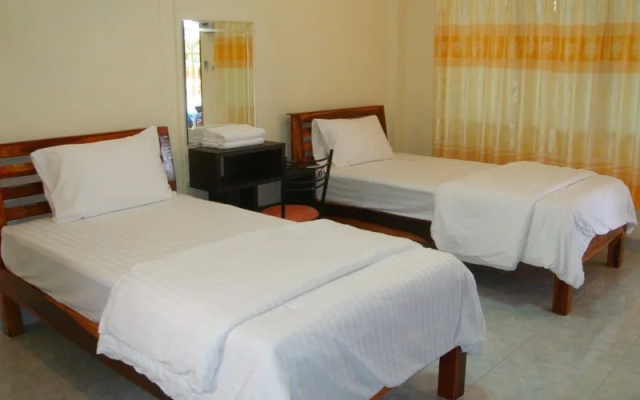 Suphattra Apartment