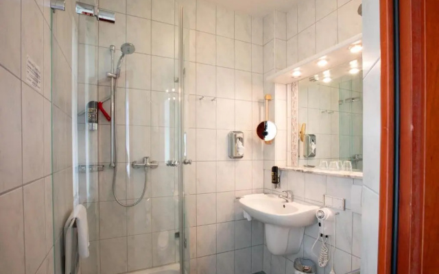 1 Raum Appartment ohne Balkon