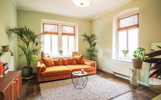 Vintage Apartment