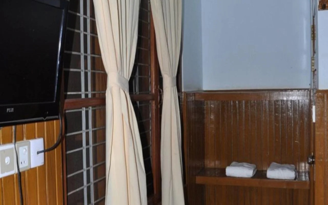 Shwe Nadi Guest House