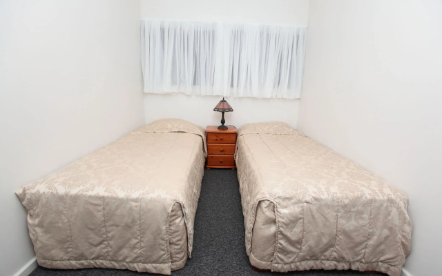 The Esplanade Motel