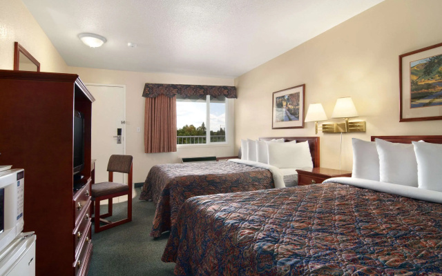 Travelodge by Wyndham Drumheller