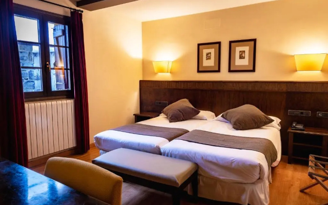 Hotel Valle De Izas