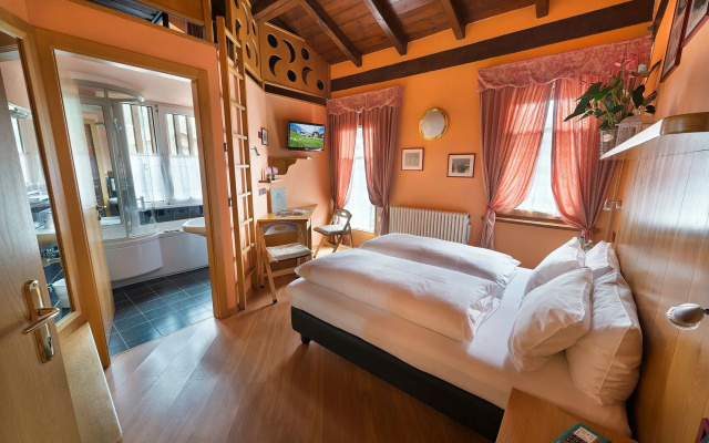 Hotel Astra
