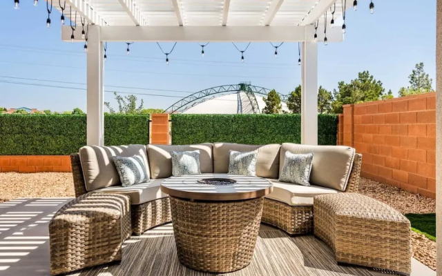 Sunshine & Happiness #7 3 Bedroom Townhouse