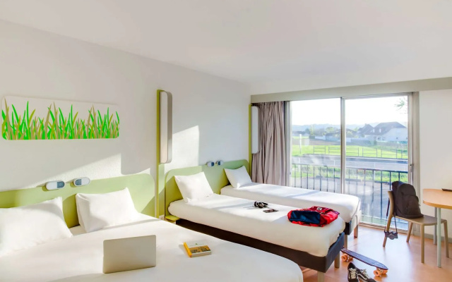 ibis budget Pau Lescar