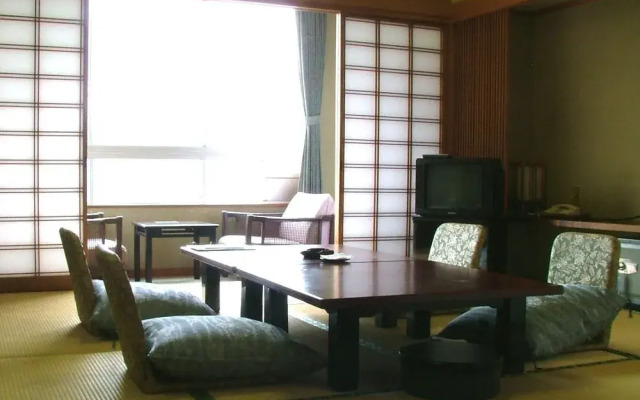 Enakyo Grand Hotel