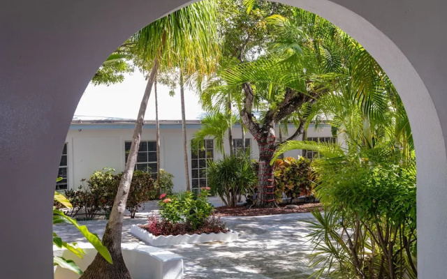 Perfect Island Retreat at Paradise Island Beach Club Villas