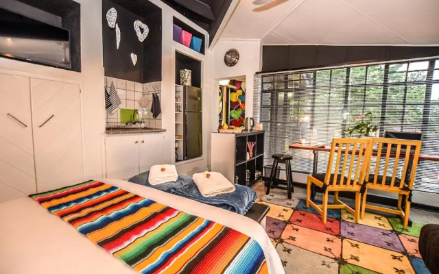 Hello Sunshine Self Catering Studio Apartment