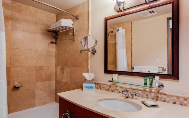 Condado Lagoon Villas at Paseo Caribe
