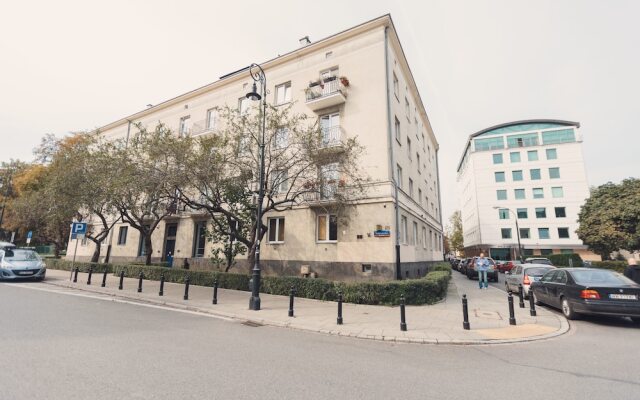 Апартаменты Heart of Warsaw III apartment вид на фасад