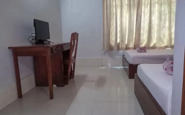 Damnak Riverside Hotel