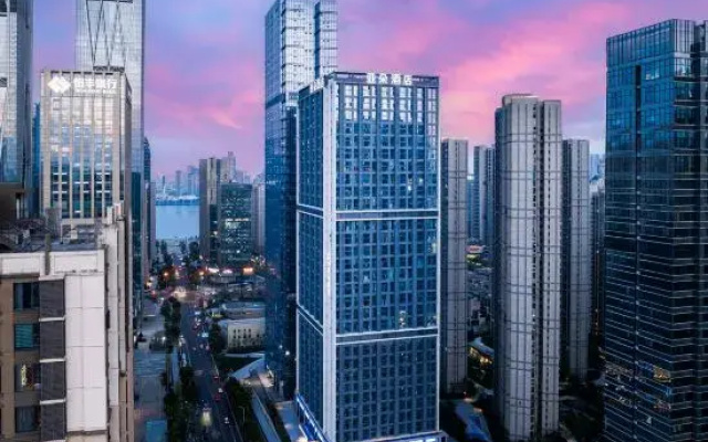 Changsha MixC Hunan Financial Center Atour Hotel
