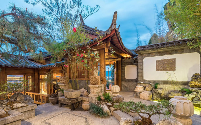 Lijiang Zen Garden Hotel