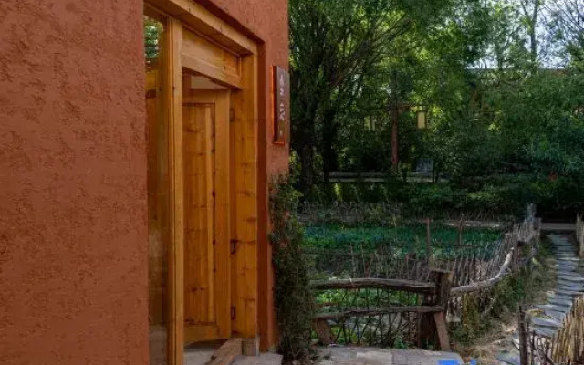 Lijiang ZenTea Garden Ancient Residence Beautiful Homestay
