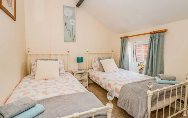 Holly Cottage
