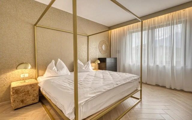 goldfinger + suites