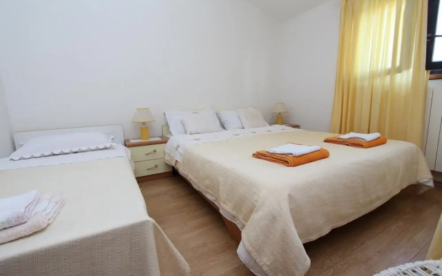 Apartments Milena
