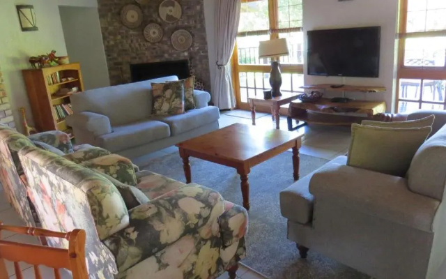 Kruger Park Lodge - AM8 - 3 Bedroom Chalet