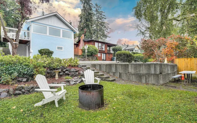 'lakehouse Living' Waterfront Retreat Near Tacoma