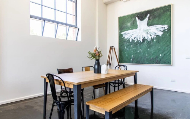 Stylish Warehouse Conversion in Heart of Fitzroy